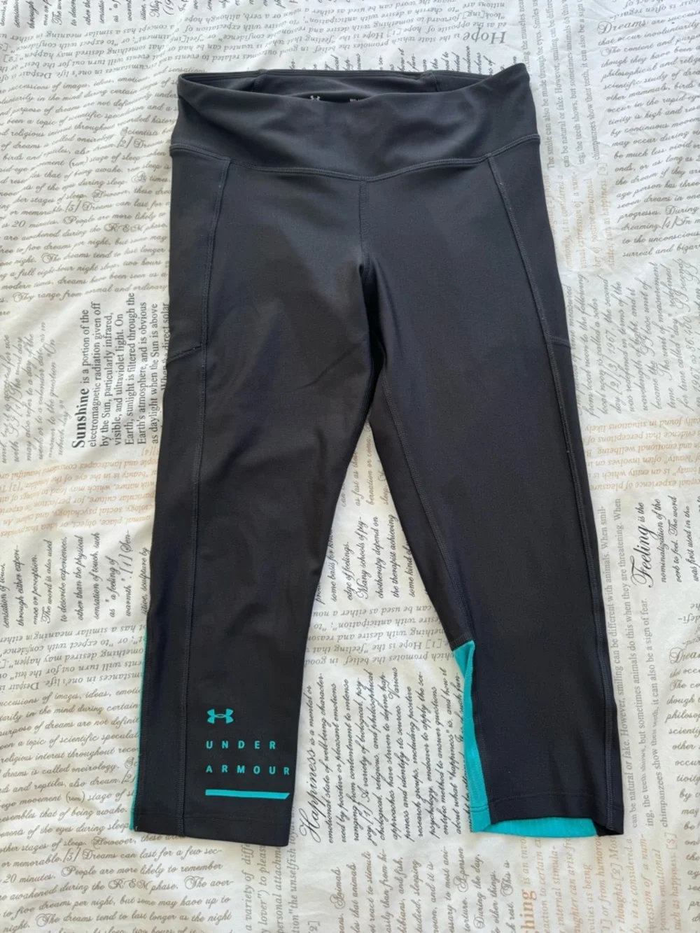 Under Armour Bundle w’s medium - Picture 8 of 13